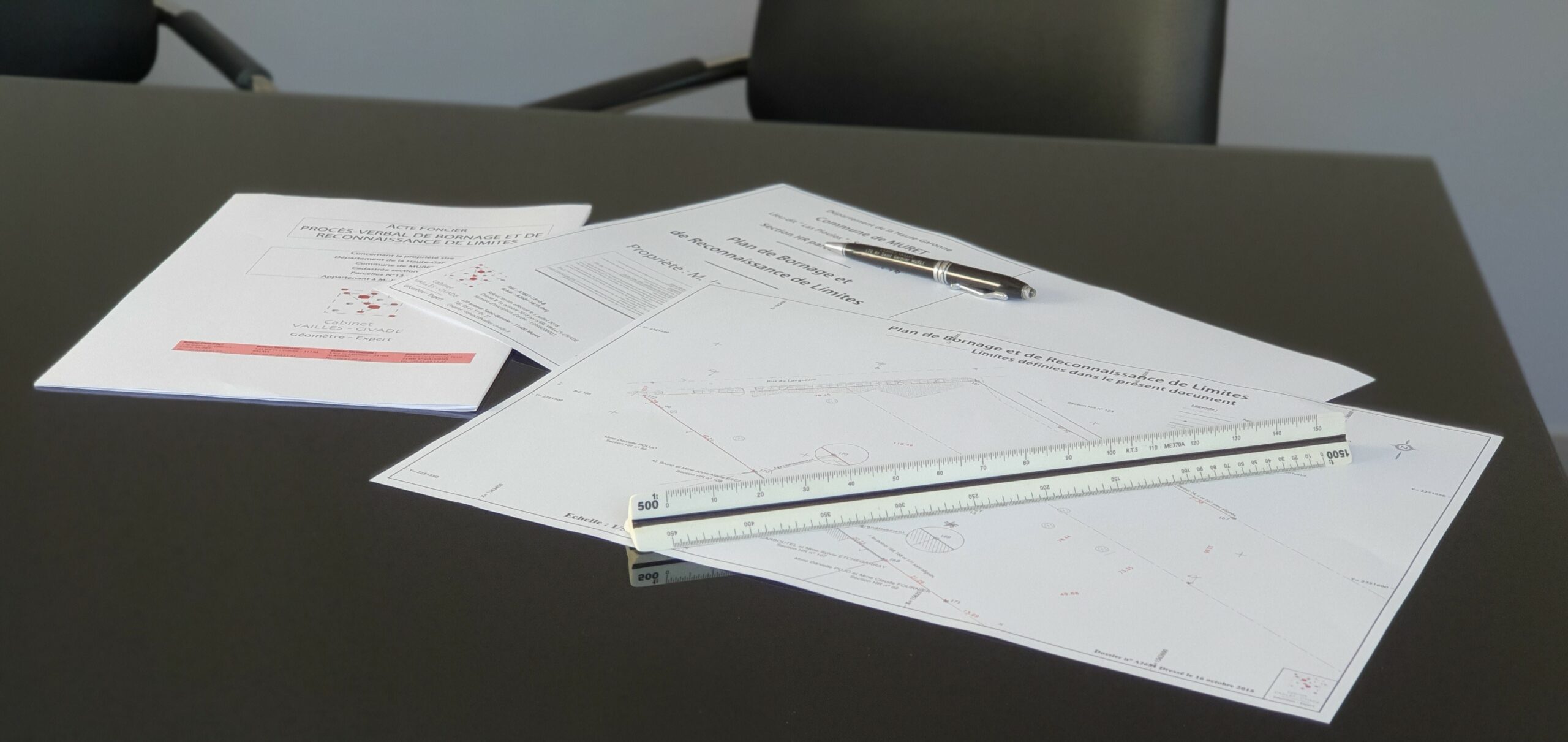 Signature d'un procès-verbal de bornage avec un kutch